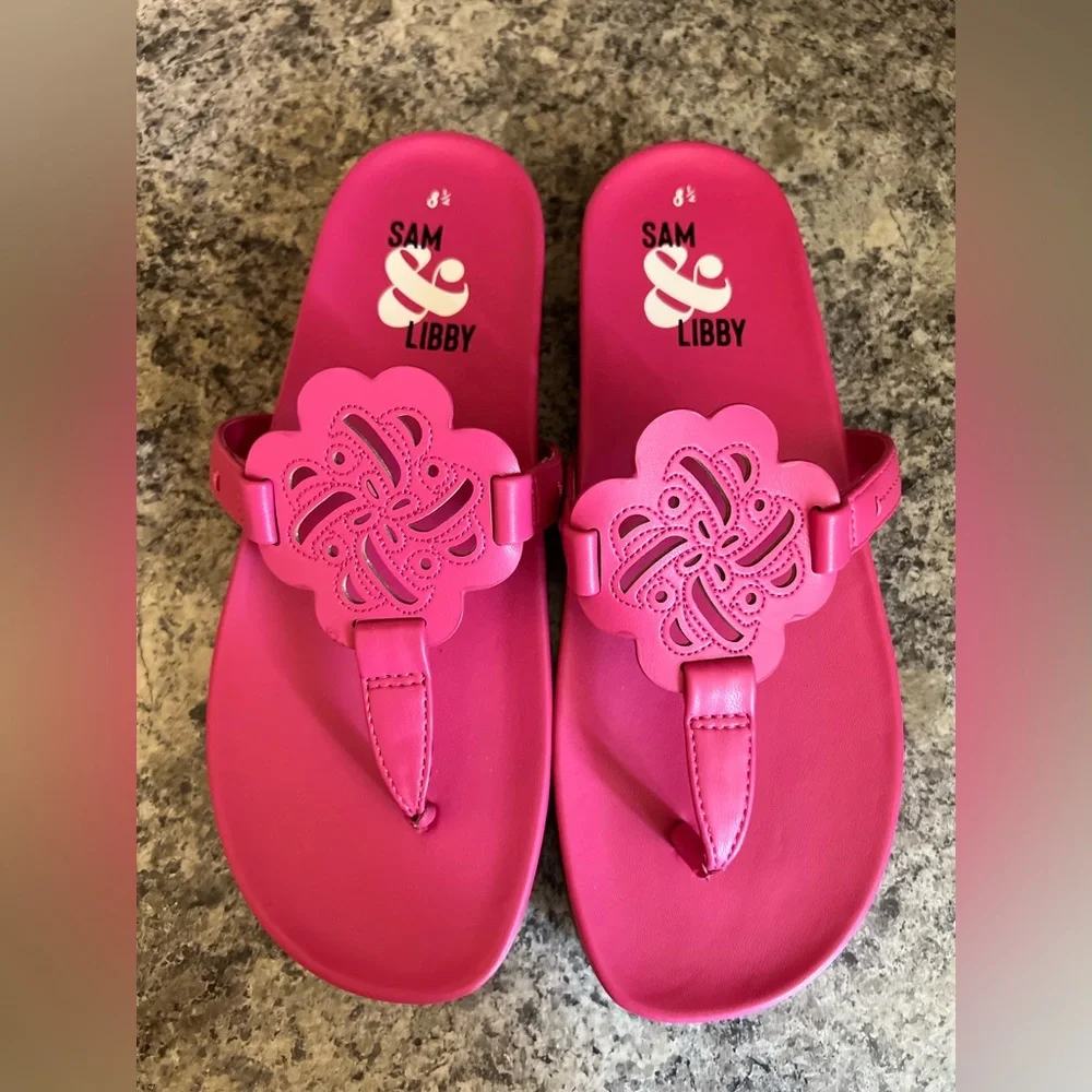 Sam & Libby Women's Alexandra Thong Footbed Sandal - Picture 8 of 9